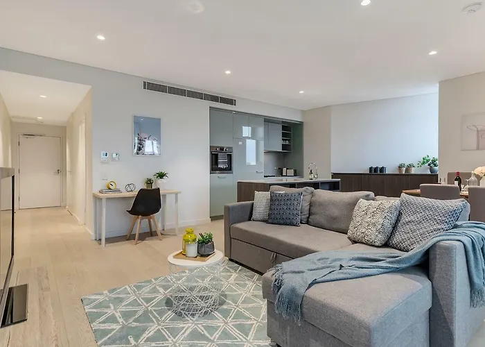 Strathfield Cbd Home Free Parking Near Olympic Park