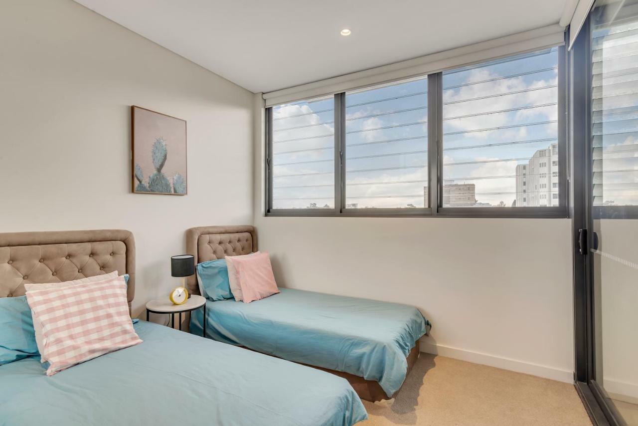 Strathfield Cbd Free Parking Near Olympic Park Apartment *